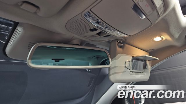 Mercedes-Benz C-Class (W205) C220 d Avantgarde 2018 — фото 35