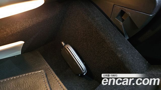 Mercedes-Benz C-Class (W205) C220 d Avantgarde 2018 — фото 38
