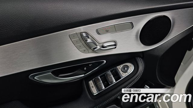 Mercedes-Benz C-Class (W205) C220 d Avantgarde 2018 — фото 39
