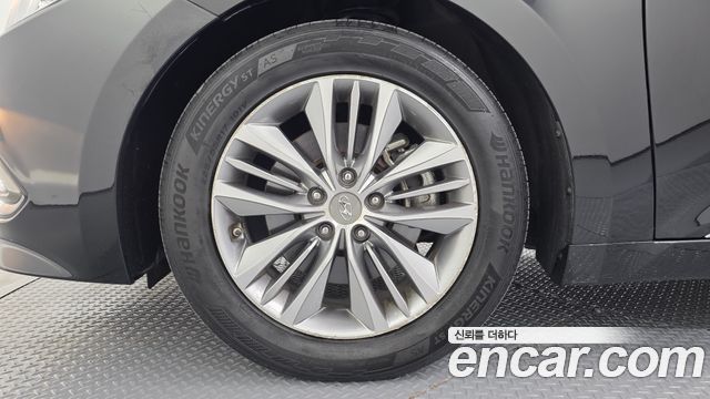 Hyundai Grandeur (HG) HG240 Modern Collection 2017 — фото 5