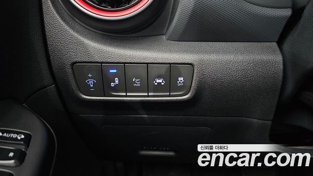 Hyundai Kona 1.6 Turbo 4WD Iron Man Edition 2019 — фото 16