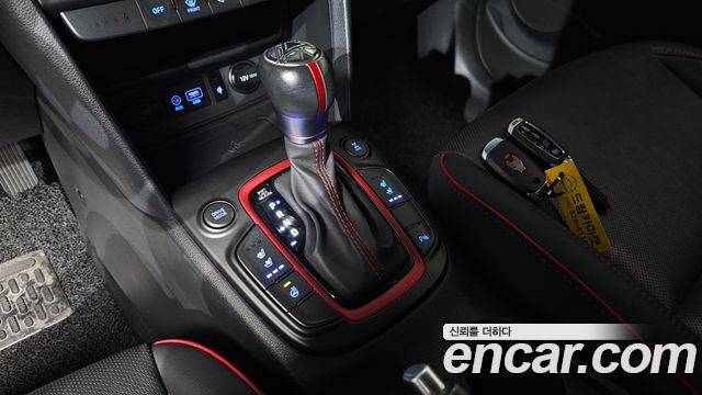 Hyundai Kona 1.6 Turbo 4WD Iron Man Edition 2019 — фото 28