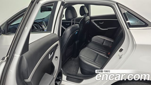 Hyundai i30 Diesel 1.6 PYL 2015 — фото 27