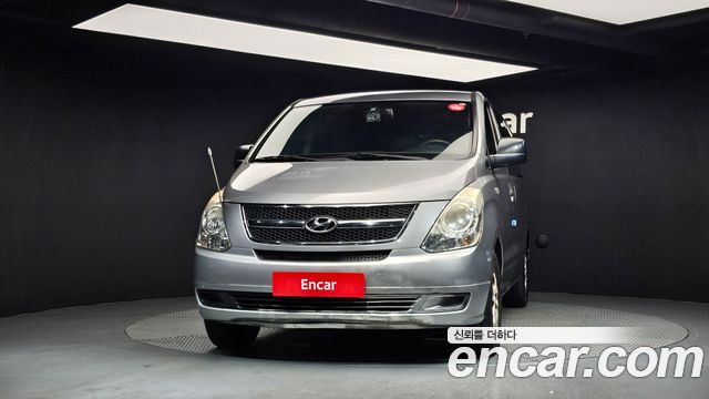 Hyundai Grand Starex 12-Seater Wagon CVX Deluxe 2011 — фото 3