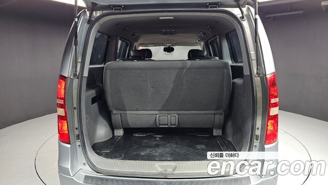 Hyundai Grand Starex 12-Seater Wagon CVX Deluxe 2011 — фото 20