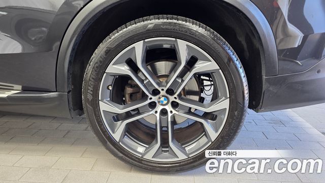 BMW X5 (G05) xDrive 40i xLine 2022 — фото 27