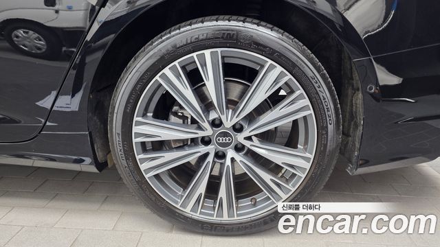 Audi A6 (C8) 50 TDI Quattro Premium 2021 — фото 27