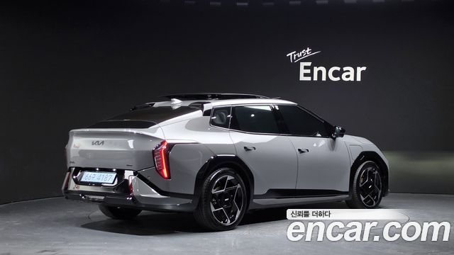 Kia EV4 Long Range 2WD GT LIne 2027 — фото 2