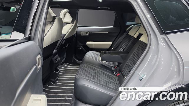 Kia EV4 Long Range 2WD GT LIne 2027 — фото 32