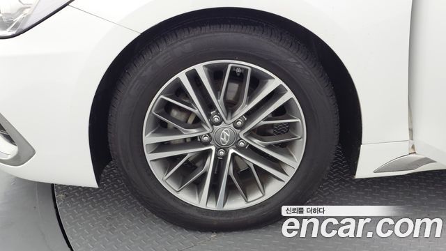 Hyundai Grandeur (IG) 3.0 LPi Modern (Rental Car) 2019 — фото 5
