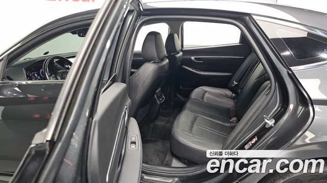 Hyundai Sonata (DN8) 2.0 LPG(Disabled Person) Premium 2020 — фото 28