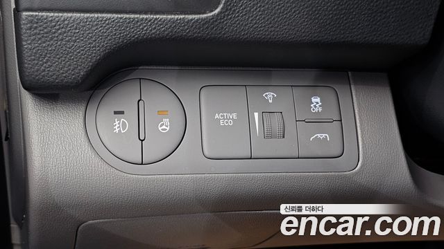 Hyundai Grand Starex 4WD Wagon 12-Seater Modern 2021 — фото 16