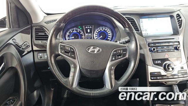 Hyundai Grandeur (HG) HG240 Modern Collection 2017 — фото 13