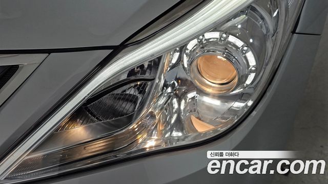 Hyundai Grandeur (HG) HG240 Modern Collection 2017 — фото 22