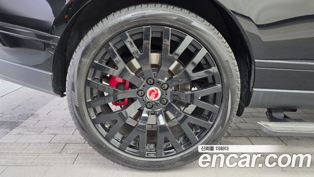 Land Rover Range Rover (IV) 5.0 SC SV AB Dynamic SWB 2019 — фото 5