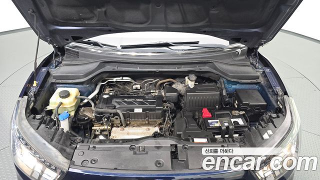 KG Mobility (SsangYong) Tivoli VX 2WD 2015 — фото 6