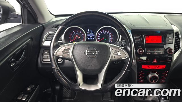 KG Mobility (SsangYong) Tivoli VX 2WD 2015 — фото 13