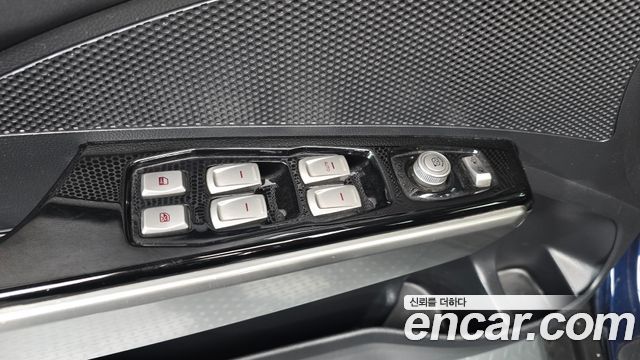KG Mobility (SsangYong) Tivoli VX 2WD 2015 — фото 29