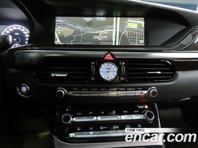 Genesis EQ900 3.8 GDI AWD Luxury 2018 — фото 17