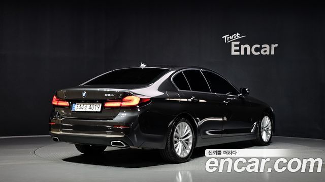 BMW 5 Series (G30) 520i Luxury 2021 — фото 2