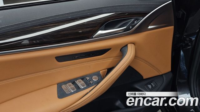 BMW 5 Series (G30) 520i Luxury 2021 — фото 31