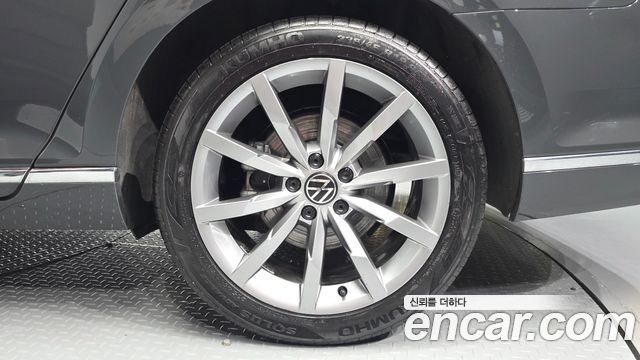 Volkswagen Passat GT (B8) 2.0 TDI Prestige 2021 — фото 21