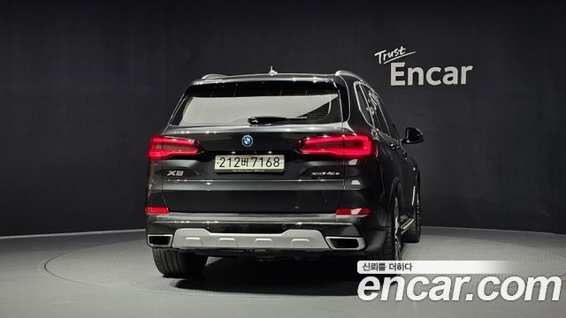BMW X5 (G05) xDrive 45e xLine 2022 — фото 4