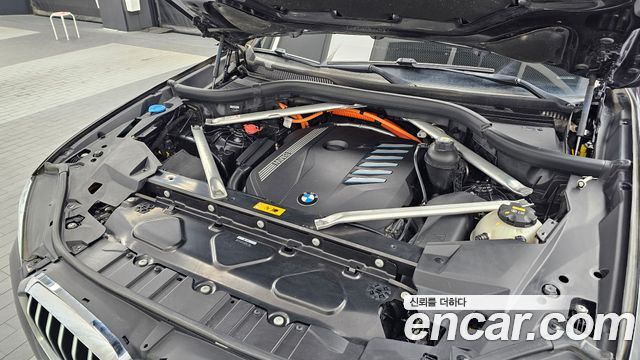 BMW X5 (G05) xDrive 45e xLine 2022 — фото 6