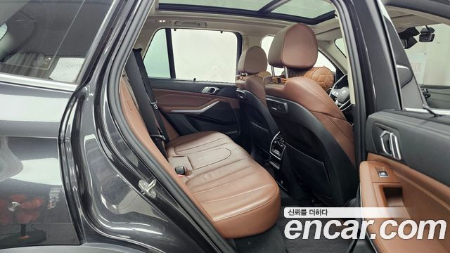 BMW X5 (G05) xDrive 45e xLine 2022 — фото 12