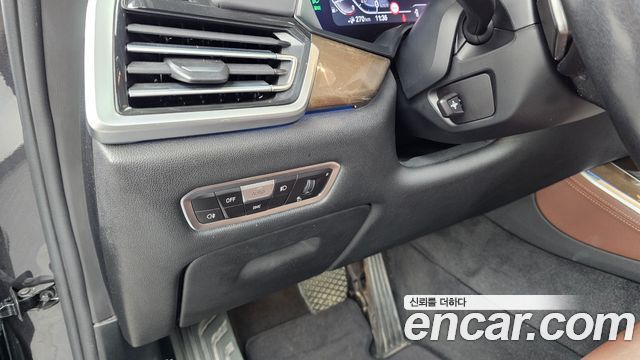BMW X5 (G05) xDrive 45e xLine 2022 — фото 16