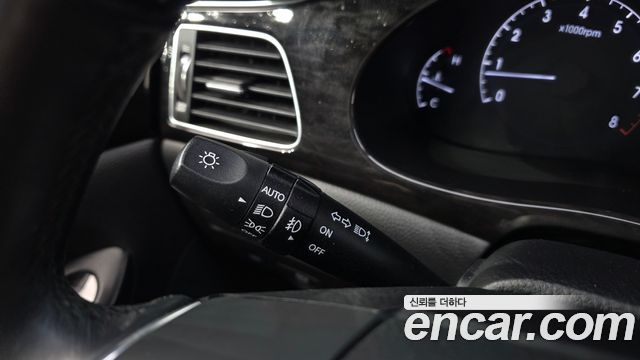 Hyundai Genesis BH330 Premium Standard 2013 — фото 16