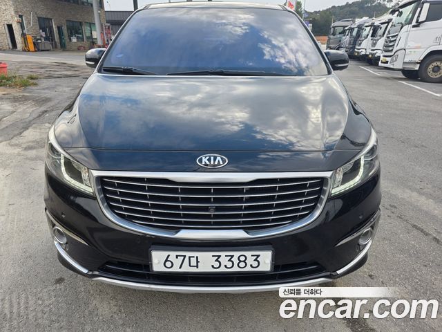 Kia Carnival 7-seater Limousine President 2018 — фото 3