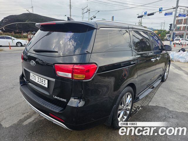 Kia Carnival 7-seater Limousine President 2018 — фото 6