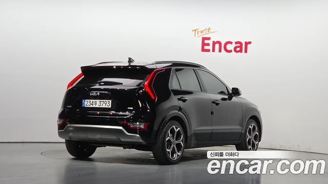 Kia Niro Signature 2022 — фото 2