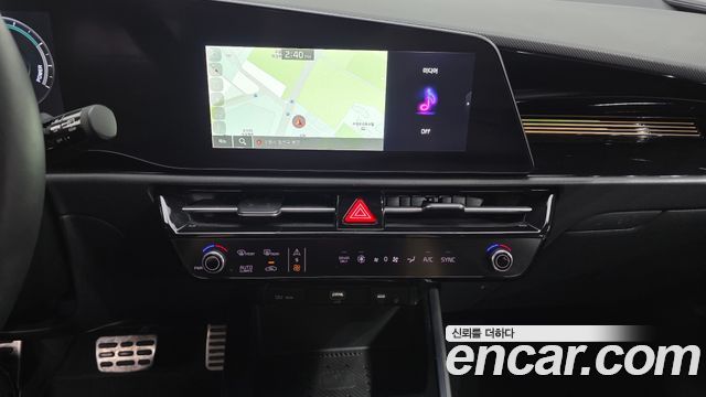 Kia Niro Signature 2022 — фото 13