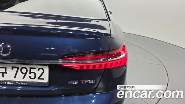 Audi A6 (C8) 45 TFSI Premium 2022 — фото 23