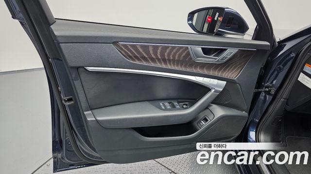 Audi A6 (C8) 45 TFSI Premium 2022 — фото 24