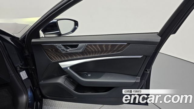 Audi A6 (C8) 45 TFSI Premium 2022 — фото 25