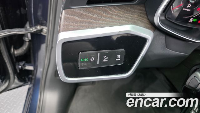 Audi A6 (C8) 45 TFSI Premium 2022 — фото 30