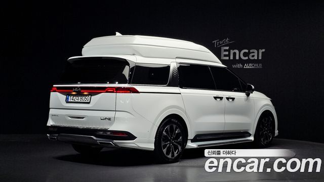 Kia Carnival (IV) Gasoline 4-Seater Hi-Limousine (Special) 2023 — фото 2