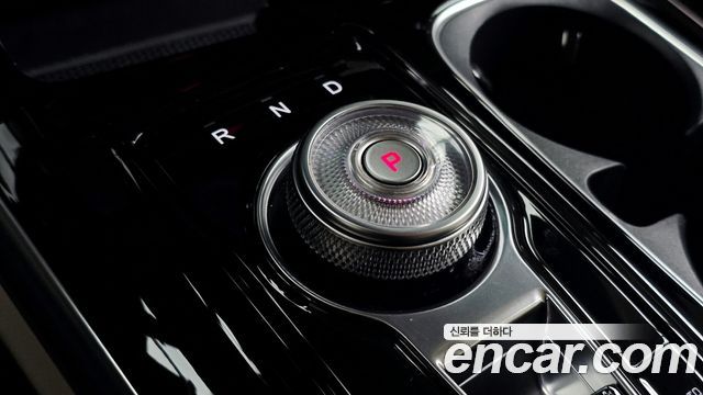 Kia Carnival (IV) Gasoline 4-Seater Hi-Limousine (Special) 2023 — фото 9