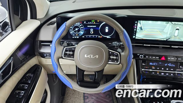 Kia Carnival (IV) Gasoline 4-Seater Hi-Limousine (Special) 2023 — фото 18