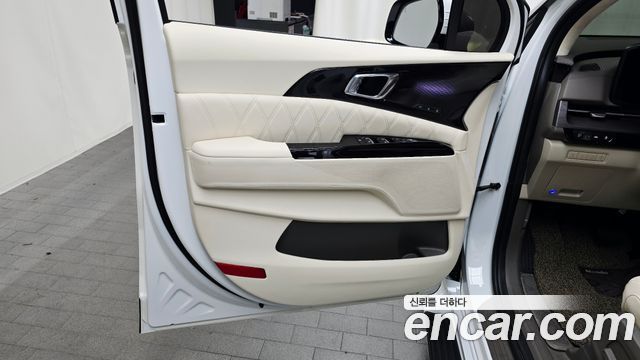 Kia Carnival (IV) Gasoline 4-Seater Hi-Limousine (Special) 2023 — фото 24