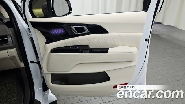 Kia Carnival (IV) Gasoline 4-Seater Hi-Limousine (Special) 2023 — фото 25