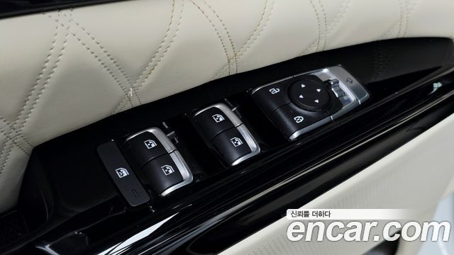 Kia Carnival (IV) Gasoline 4-Seater Hi-Limousine (Special) 2023 — фото 37