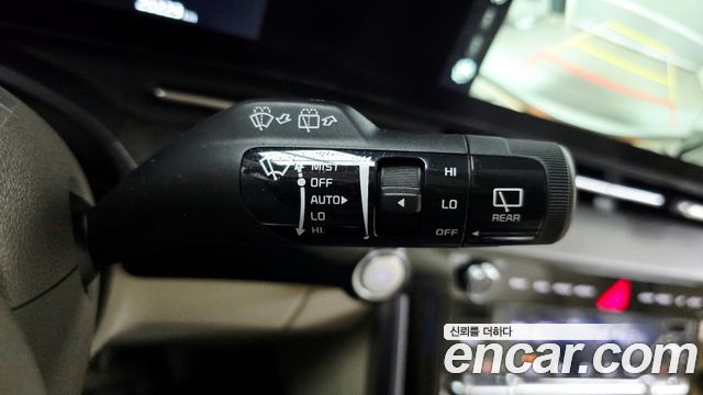 Kia Carnival (IV) Gasoline 4-Seater Hi-Limousine (Special) 2023 — фото 38