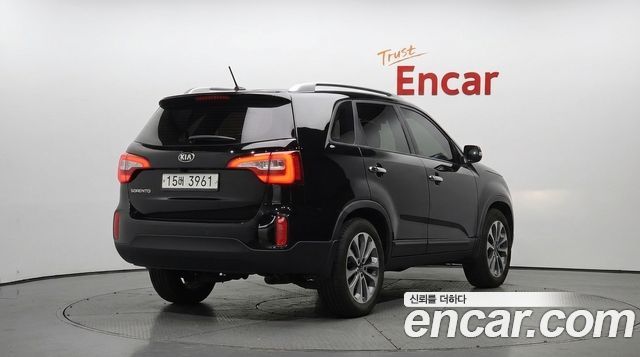 Kia Sorento R Diesel 2.0 2WD Trendy 2014 — фото 2