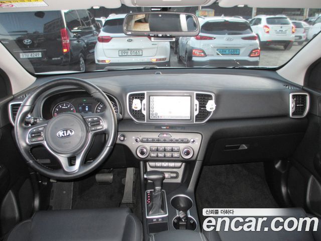 Kia Sportage (IV) Gasoline 2.0 2WD Noblesse 2018 — фото 7