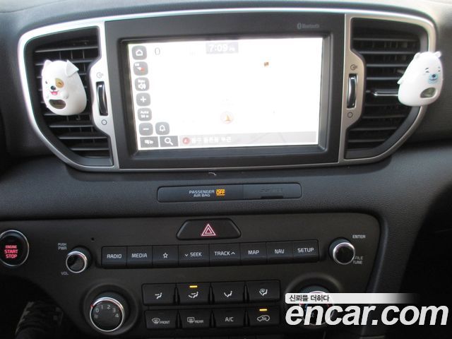 Kia Sportage (IV) Gasoline 2.0 2WD Noblesse 2018 — фото 15