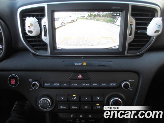 Kia Sportage (IV) Gasoline 2.0 2WD Noblesse 2018 — фото 16